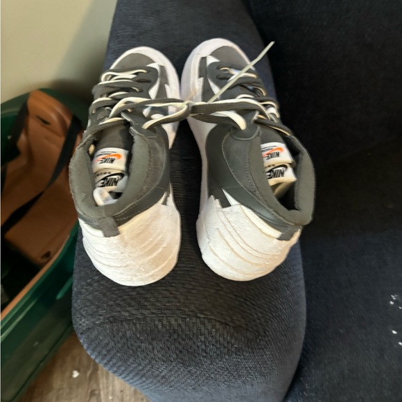 Blazers - Picture 2 of 4